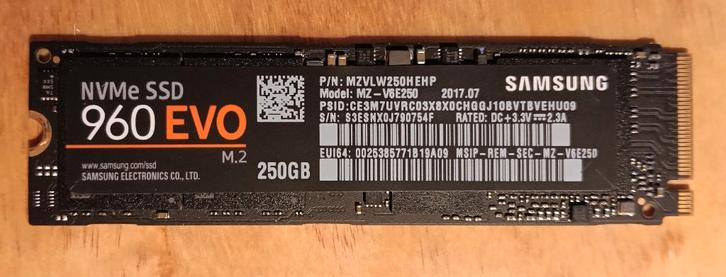Samsung SSD opslag, Computers en Software, Harde schijven, Zo goed als nieuw, Desktop, Intern, SSD, Overige aansluitingen, Ophalen of Verzenden