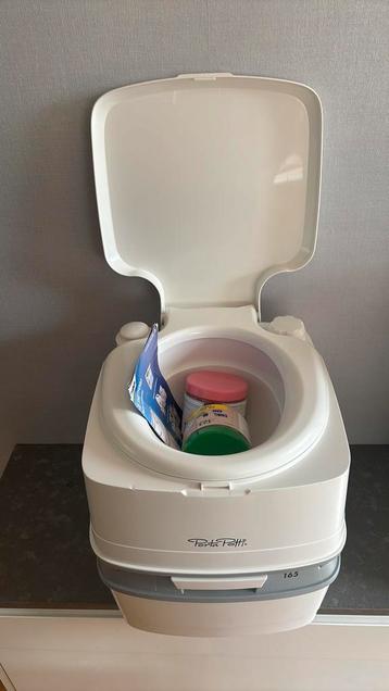 Porta potti 165 beschikbaar voor biedingen