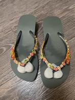UZURII Slippers - Maat 39/40, Ophalen of Verzenden, Nieuw, Slippers