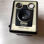 Brownie model D //BY Kodak 620 Limited  ENGLAND, Audio, Tv en Foto, Fotocamera's Analoog, Ophalen of Verzenden, Zo goed als nieuw