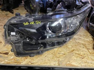 Toyota auris koplamp links full led 81150-02K30 beschikbaar voor biedingen