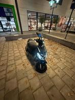 Piaggio zip (full option), Fietsen en Brommers, Scooters | Piaggio, Ophalen of Verzenden, Zo goed als nieuw, Benzine, Zip