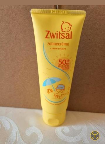Doosje met 6 tubes Zwitsal zonnebrandcrème 50+ beschikbaar voor biedingen
