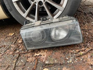 BMW E36 ZKW koplamp rechts beschikbaar voor biedingen