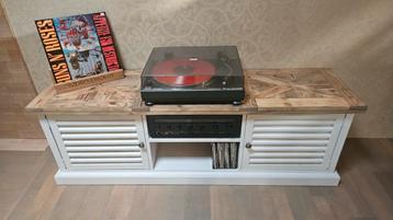 Dressoir audiomeubel platenspeler tv kast beschikbaar voor biedingen