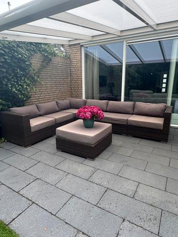 Stijlvolle en Comfortabele Loungeset voor Tuin of Terras beschikbaar voor biedingen