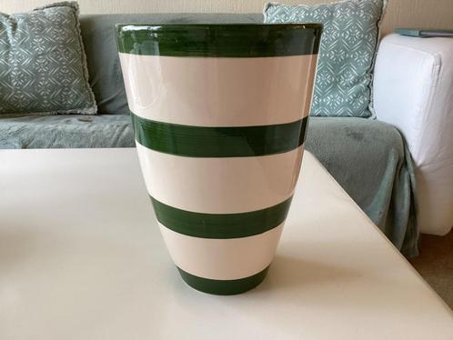 Groen-gestreepte vaas van aardewerk, hoge bloempot 21cm, Antiek en Kunst, Antiek | Vazen, Ophalen of Verzenden