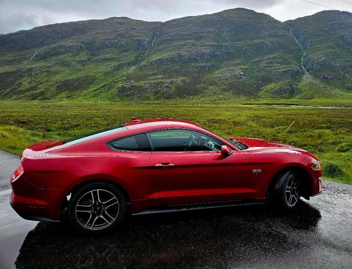 Ford 2021 Rood, Auto's, Ford, Particulier, Mustang, ABS, Achteruitrijcamera, Airbags, Airconditioning, Alarm, Bluetooth, Boordcomputer