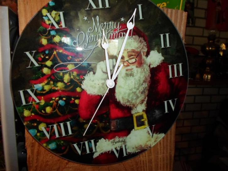 KERSTKLOKKEN MET UURWERK NIEUW MOOIE PARTIJ = 0630188794 =, Diversen, Kerst, Nieuw, Ophalen