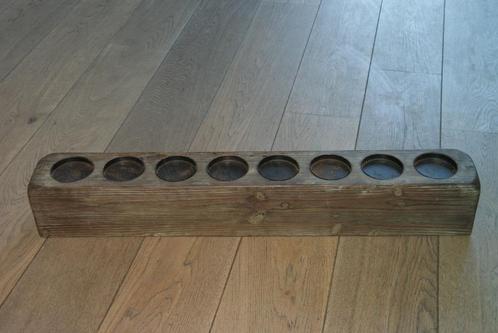 Te koop: Kaarsenstandaard, robuust, bruin hout, 8 kaarsen, Huis en Inrichting, Woonaccessoires | Kandelaars en Kaarsen, Nieuw