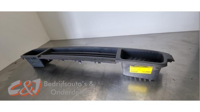 Bumper Rooster van een Volkswagen Transporter, Auto-onderdelen, Carrosserie en Plaatwerk, Bumper, Volkswagen, Gebruikt, 3 maanden garantie