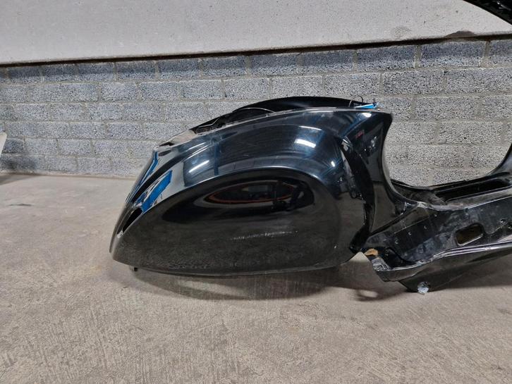 Frame delen , reparatie kont , zijscherm vespa sprint, Motoren, Tuning en Styling, Ophalen