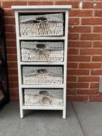 Witte kast met manden, Huis en Inrichting, Kasten | Kledingkasten, Ophalen, Met plank(en), Minder dan 50 cm, Gebruikt
