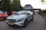 Mercedes-Benz GLA-klasse 180 Ambition/AUTOM/CRUISE/NAVI/XENO, Auto's, Mercedes-Benz, 715 kg, Te koop, Zilver of Grijs, 122 pk