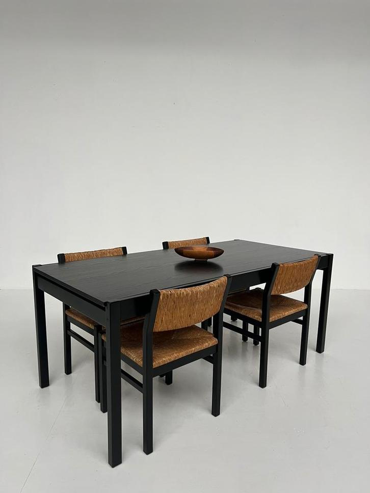 Vintage eetkamerset pastoe, Huis en Inrichting, Stoelen, Zo goed als nieuw, Vier, Zwart, Ophalen of Verzenden