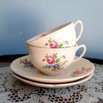 Gouds Plateel / PlaZuid, 2 antieke theekop en schotels, Antiek en Kunst, Antiek | Servies los, Ophalen of Verzenden