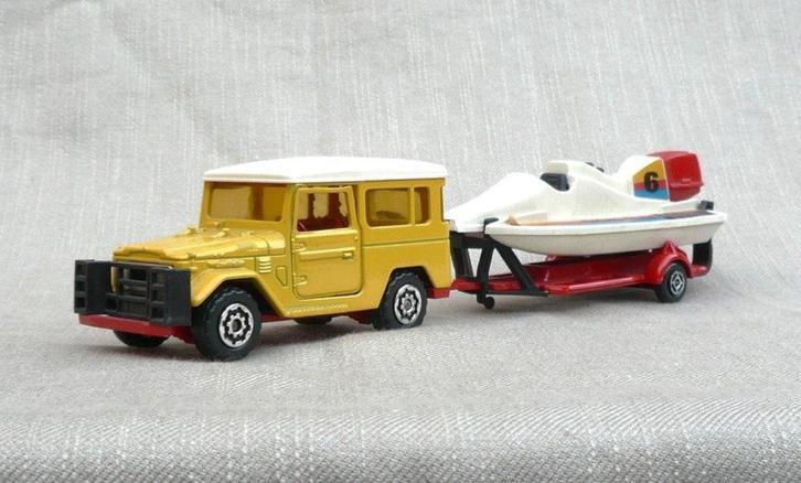 Majorette France Toyota land cruiser fj40 speedboot op ahw., Hobby en Vrije tijd, Modelauto's | Overige schalen, Zo goed als nieuw