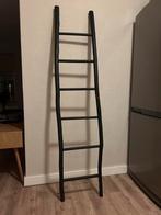 Zwarte Houten Decoratie Trap - Asymmetrisch, Ophalen, Zo goed als nieuw