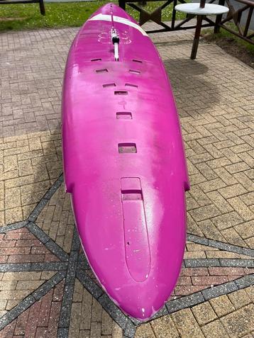surfplanken ,zeilen ,masten,gieken beschikbaar voor biedingen