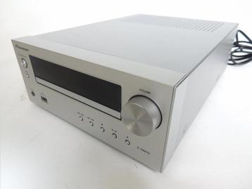 Pioneer X-HM10  digitale receiver/ cd speler in mooie staat beschikbaar voor biedingen