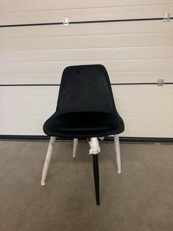 Eetkamerstoelen zwart 4 stuks Velvet €24,99 beschikbaar voor biedingen
