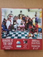 SunsOut puzzel : Hanging at the Shop, Ophalen of Verzenden, 500 t/m 1500 stukjes, Zo goed als nieuw, Legpuzzel