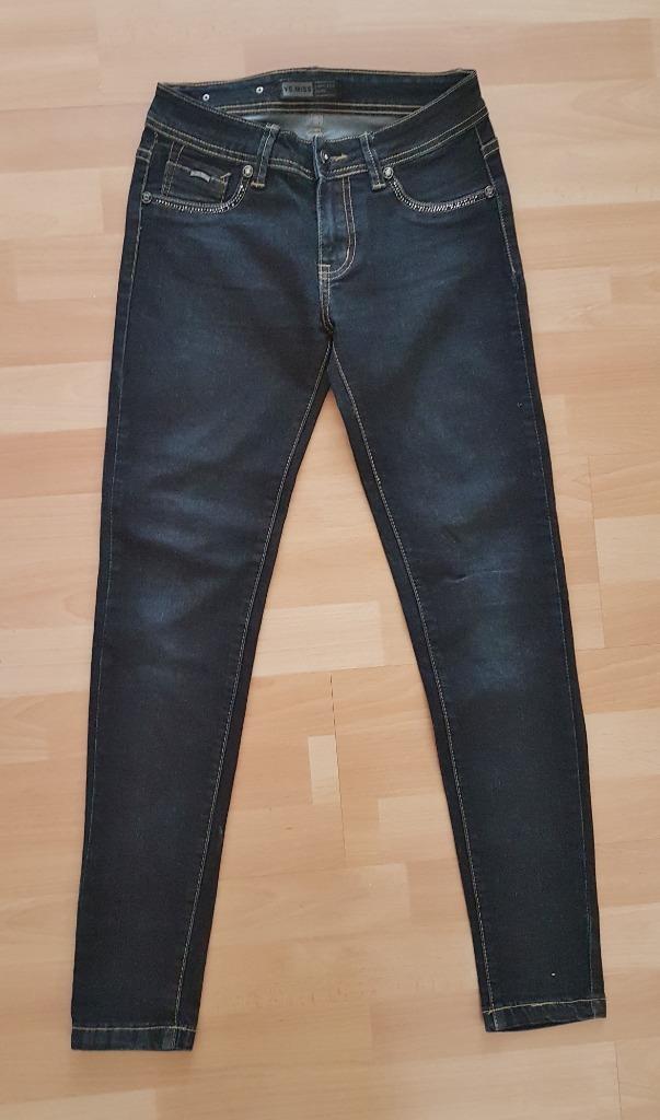 Leuke nieuwe jeans spijkerbroek met glitters maat 36 S, Kleding | Dames, Spijkerbroeken en Jeans, Nieuw, W28 - W29 (confectie 36)