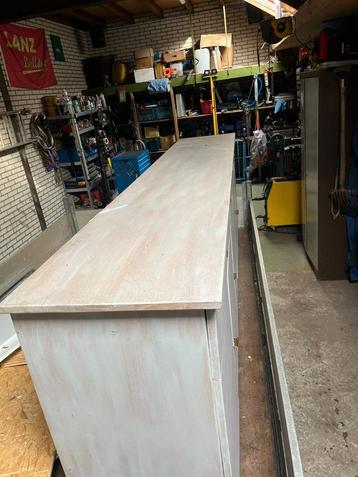 Werkbank 271x50x90 beschikbaar voor biedingen
