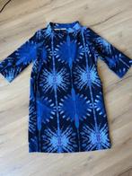 Blauwe jurk met print Kyra. Mt 44, Kleding | Dames, Jurken, Maat 42/44 (L), Zo goed als nieuw, Kyra & Ko, Onder de knie