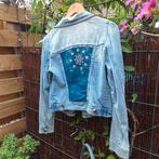 Bershka jeansjasje / denim jack / gepimpt, Maat 38/40 (M), Blauw, Gedragen, Bershka