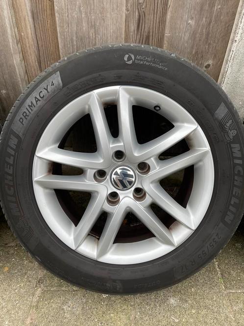 VW T5-T6-T7 Zomer- en Winterset, Auto-onderdelen, Banden en Velgen, Banden en Velgen, Zomerbanden, 17 inch, 235 mm, Bestelwagen