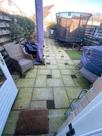 Gratis grindtegels, zelf eruit halen, Tuin en Terras, Tegels en Klinkers, Ophalen, Gebruikt, 10 m² of meer, Beton