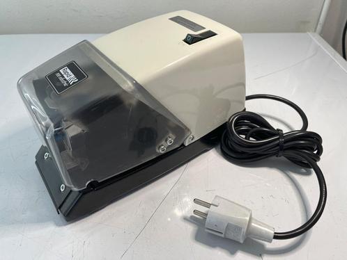 Zweedse Rapid100 Electr. nietmachine geweldige staat twv€500, Diversen, Bureau-accessoires, Ophalen of Verzenden