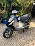 Piaggio zip 2t 50cc, Fietsen en Brommers, Scooters | Piaggio, Ophalen, Maximaal 45 km/u, Zip, Zo goed als nieuw