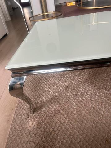 Salontafel melkglas barok zilver €60