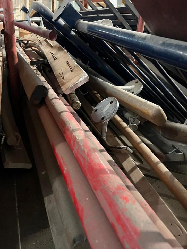 Diverse trapleuningen voorradig allerlei soorten en maten., Doe-het-zelf en Verbouw, Ladders en Trappen, Gebruikt, Trap, 2 tot 4 meter