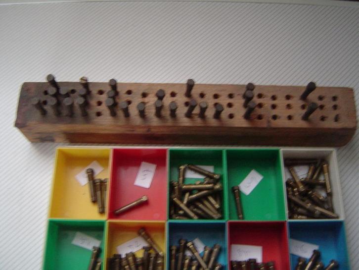 Grote partij Bing sproeiers en Sachs delen., Fietsen en Brommers, Brommeronderdelen | Oldtimers, Nieuw, Overige merken, Carburateur