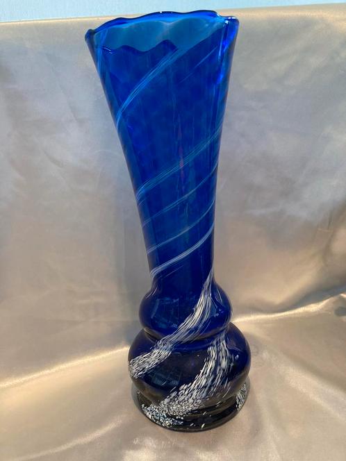 Kobalt Blauwe Trechtervaas 1970 - Handwerk Decoratie, Antiek en Kunst, Antiek | Vazen, Ophalen of Verzenden