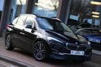BMW 2 Serie Active Tourer 218i High Executive Edition Leer L, Auto's, Gebruikt, Euro 6, Zwart, 3 cilinders