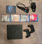 Playstation 4 slim 1TB, twee controllers, diverse spellen., Ophalen of Verzenden, Zo goed als nieuw, Zilver, Met 2 controllers