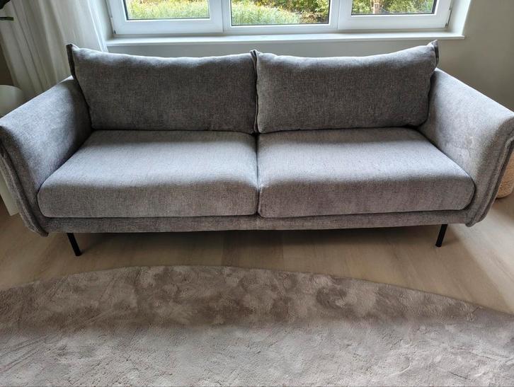 Grijze 3 zits bank fonQ met wasbare hoezen, Huis en Inrichting, Banken | Bankstellen, Zo goed als nieuw, Driepersoons, 200 tot 250 cm