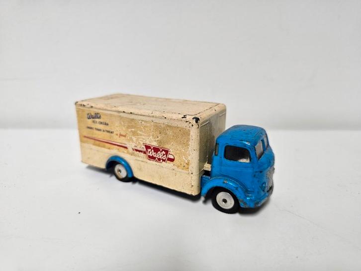 Corgi toys 453 commer 5 ton voor €20,-, Hobby en Vrije tijd, Modelauto's | 1:43, Gebruikt, Auto, Corgi, Ophalen of Verzenden