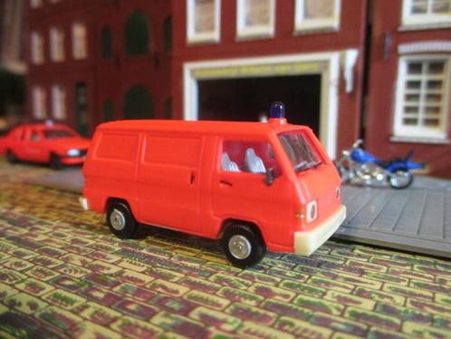 1979 Mitsubishi L300 Bestelbus - Rietze Brandweer #3, Hobby en Vrije tijd, Modelauto's | 1:87, Gebruikt, Ophalen of Verzenden