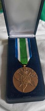 Medaille landmacht/bosrand medaille., Ophalen of Verzenden, Zo goed als nieuw, Zwart, Handen en Nagels