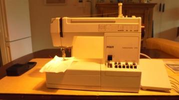  Te koop, PFAFF naaimachine hobbyymatic. beschikbaar voor biedingen