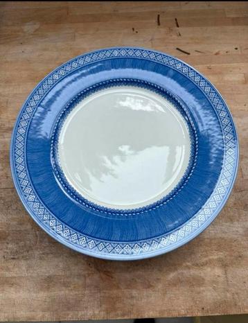 Churchill “out of the blue” grote borden (11x) beschikbaar voor biedingen