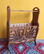 Vintage krantenbak, tijdschriften houder, lectuur standaard, Huis en Inrichting, Woonaccessoires | Krantenbakken en Lectuurbakken