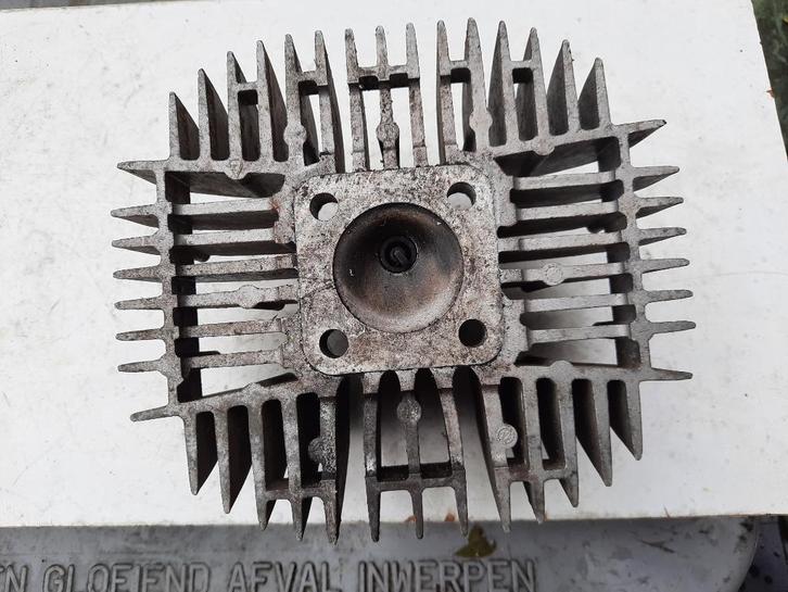 perfecte originele mahle smalle tap cilinderkop, Fietsen en Brommers, Brommeronderdelen | Kreidler, Zo goed als nieuw, Cilinder