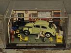Diorama mini vw kever garage shuco, Hobby en Vrije tijd, Modelauto's | 1:24, Overige merken, Auto, ., Ophalen of Verzenden