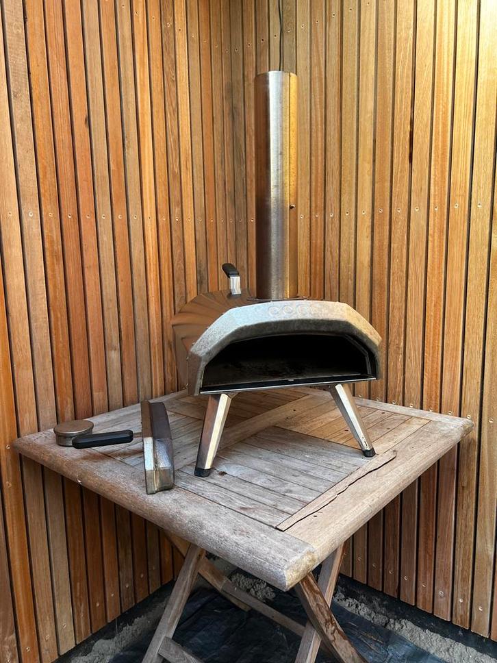 Ooni Karu 12 Houtgestookte Pizzaoven, Tuin en Terras, Pizzaovens, Zo goed als nieuw, Ophalen